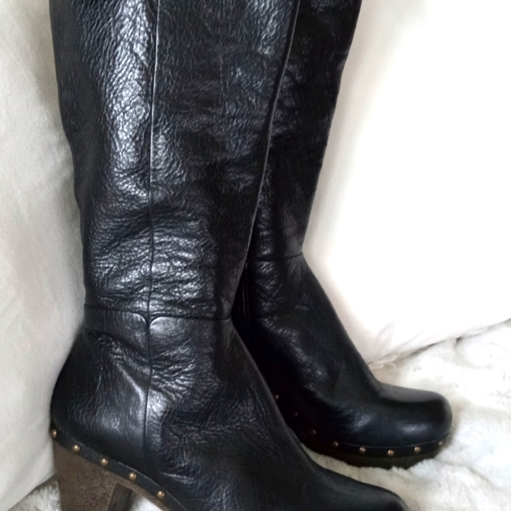 New gorgeous Gianni Bini leather  boots size 9